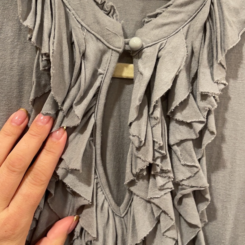 Sleeveless Ruffle Front Top - Picture 2 of 6